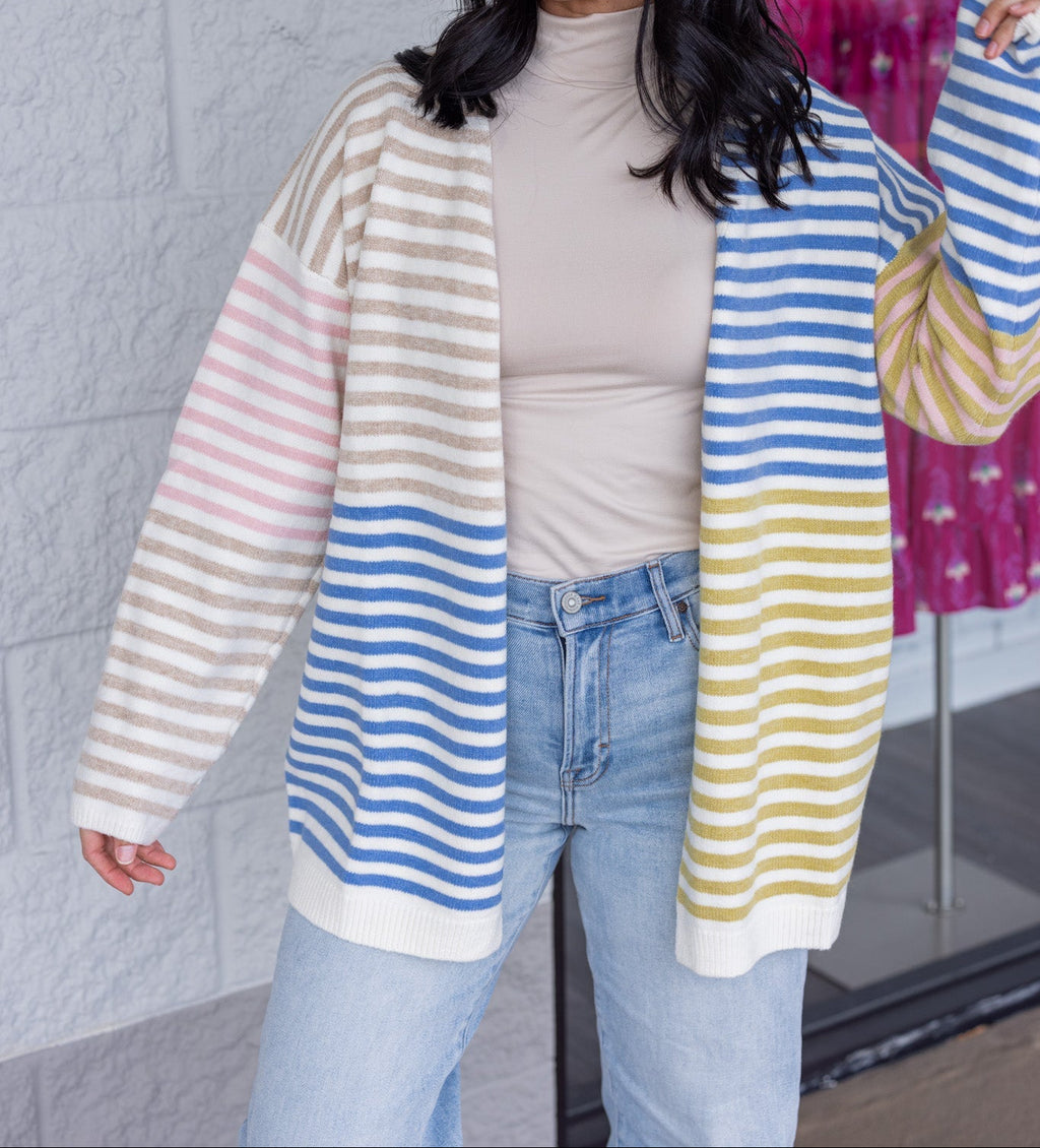 Cárdigan azul de bloques de color Sassy Stripes