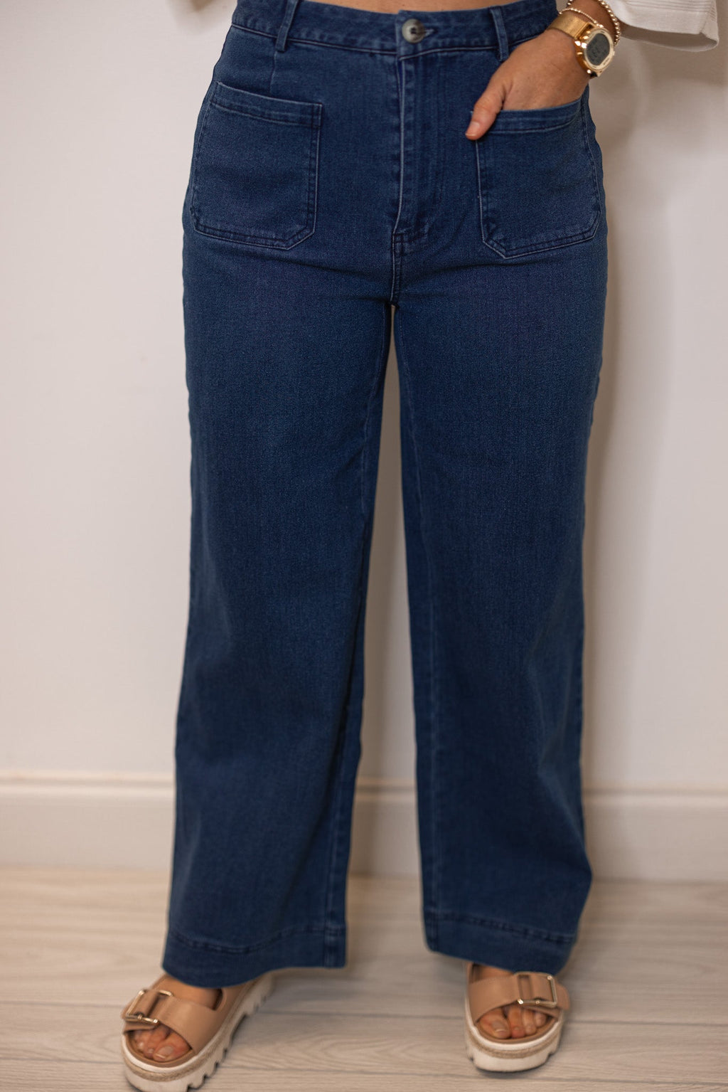 Pantalones vaqueros anchos de lavado oscuro blanco