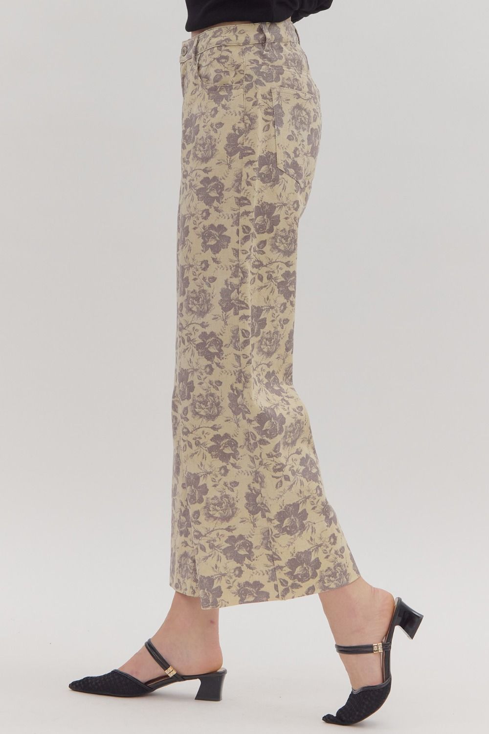 Pantalones de sarga crudos Floral Vibes gris