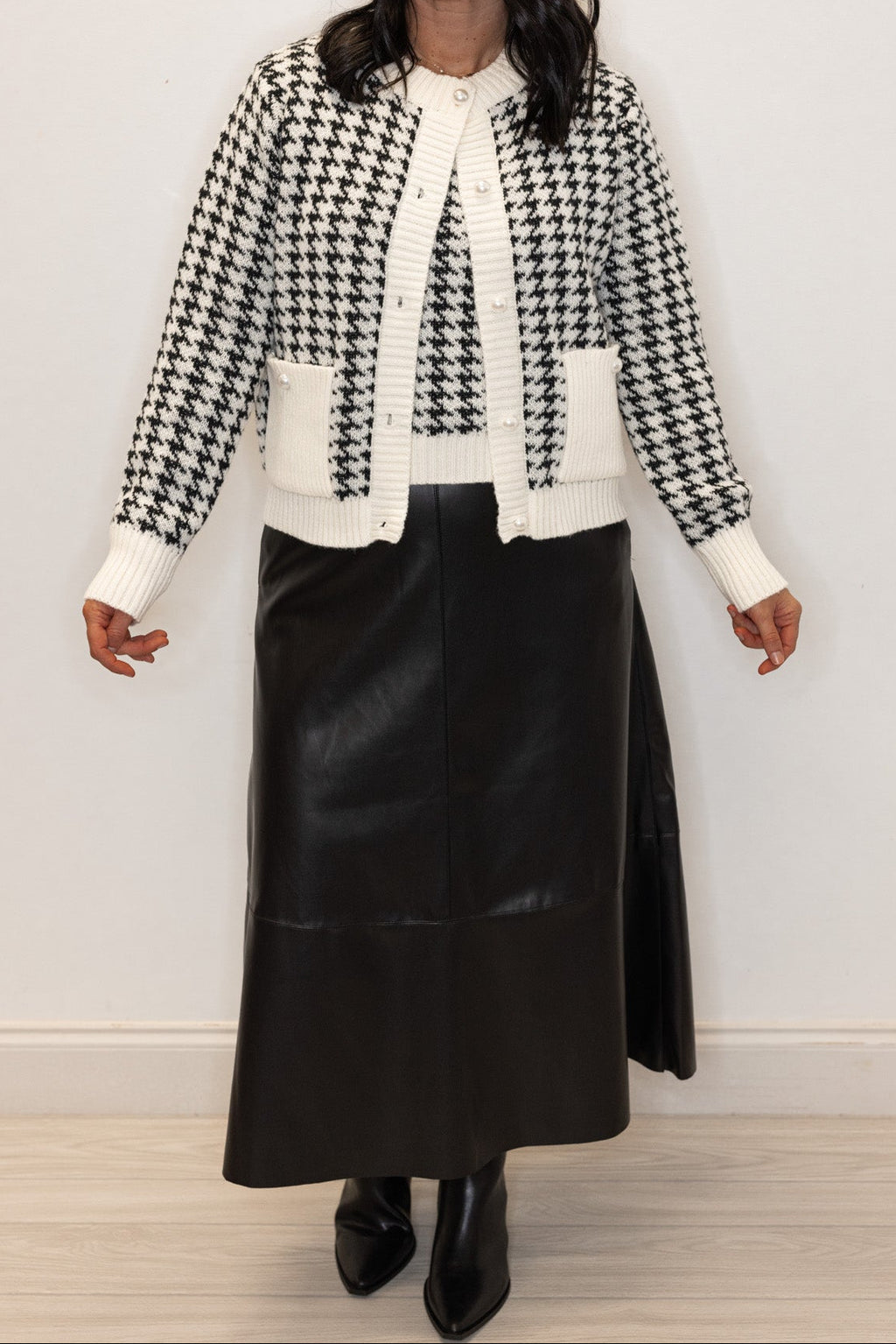 Conjunto de cárdigan pata de gallo negro The Jacqueline