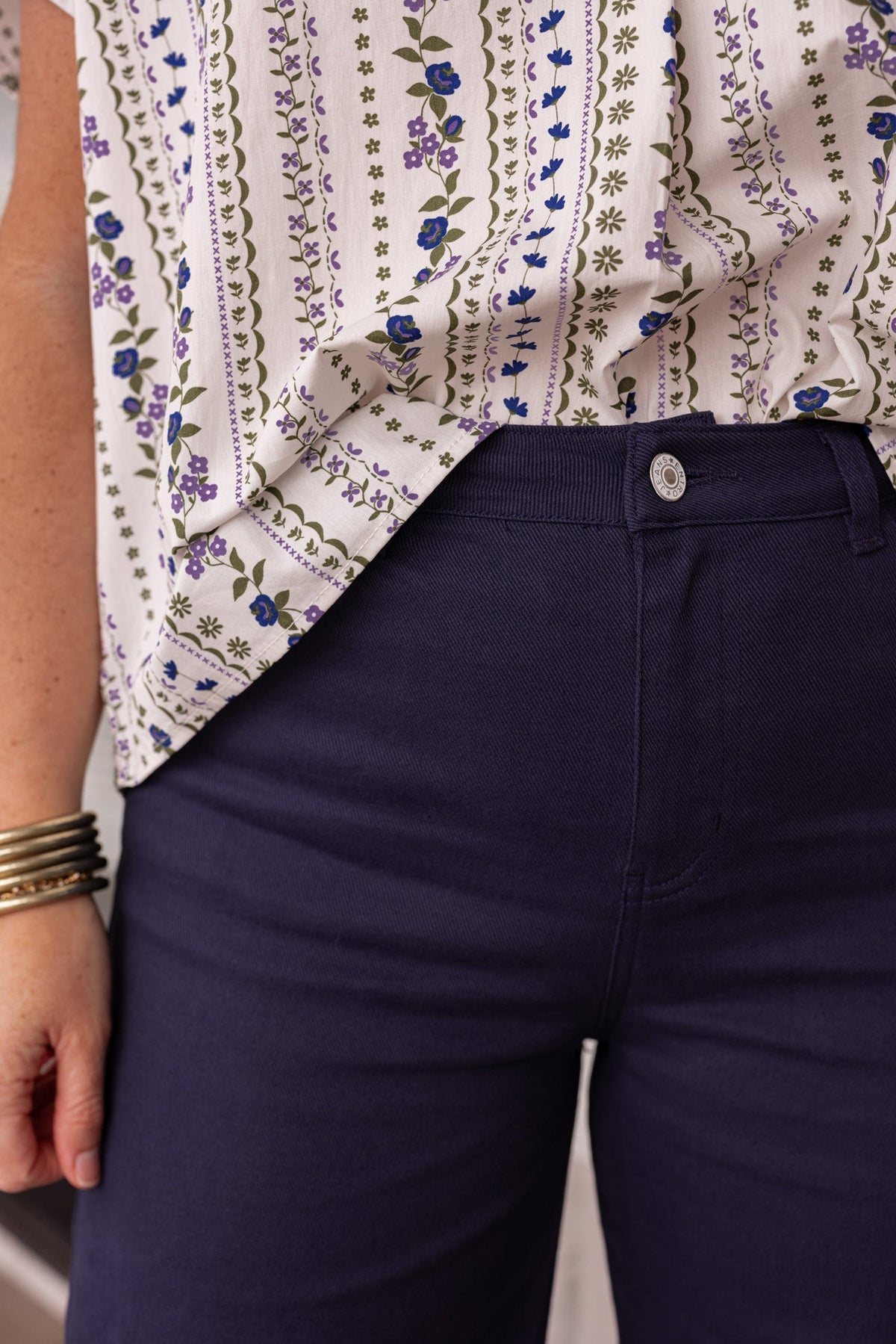 Pantalones de sarga azul marino Sunny Feelings