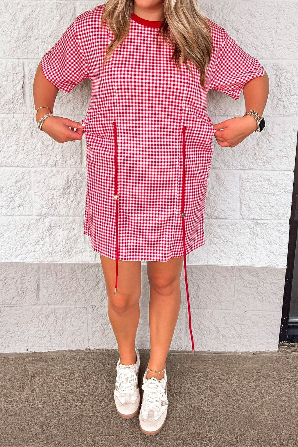 Vestido rojo de cuadros Gingham Glow blanco