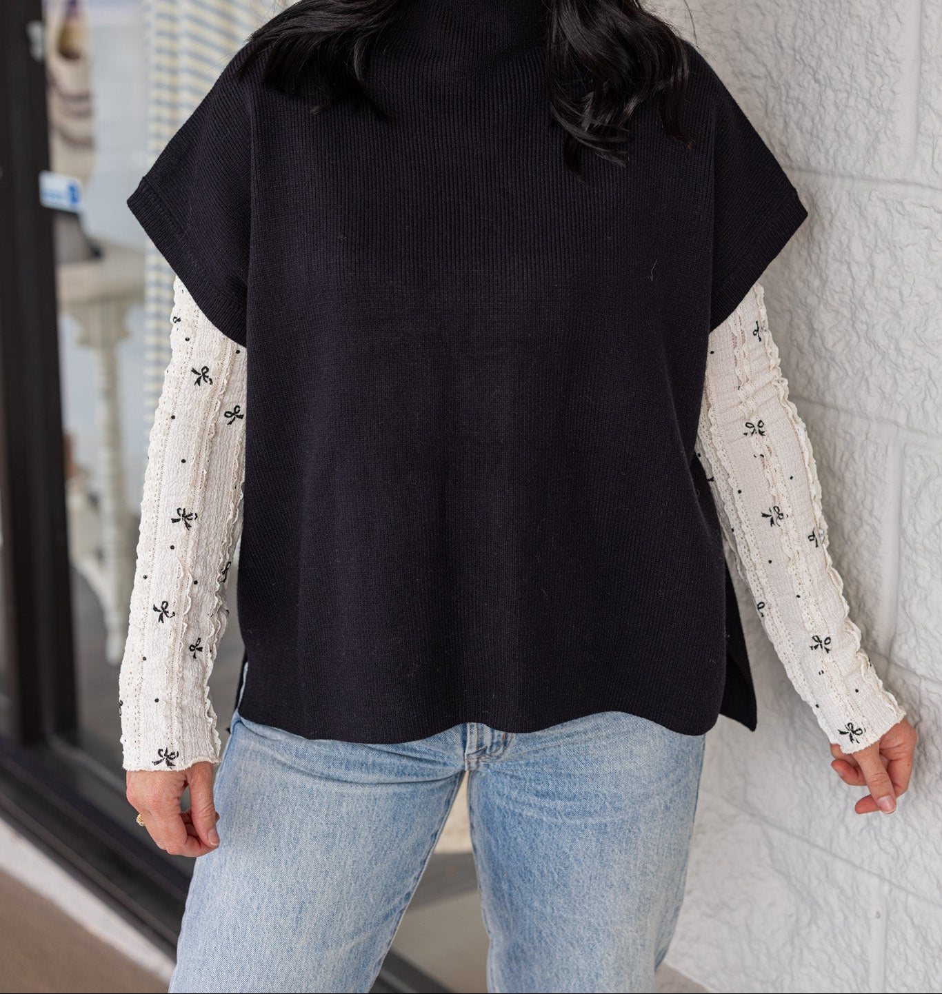 Top de punto negro Stylish Standards